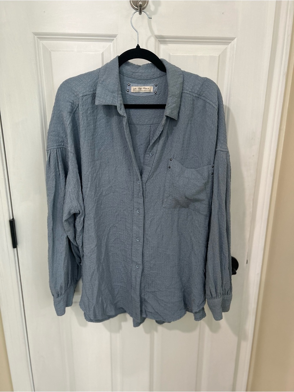 We The Free Casual Light Blue Button-Down Shirt